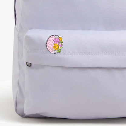 Pin Cerebro con flores
