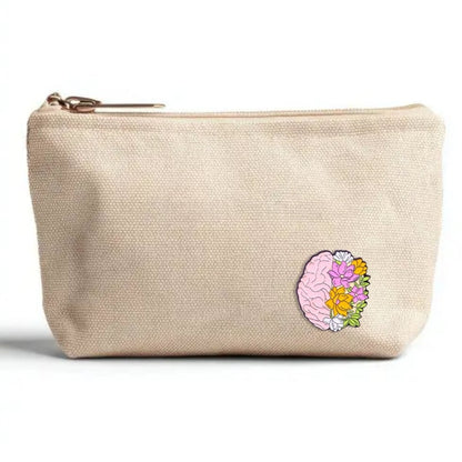 Pin Cerebro con flores