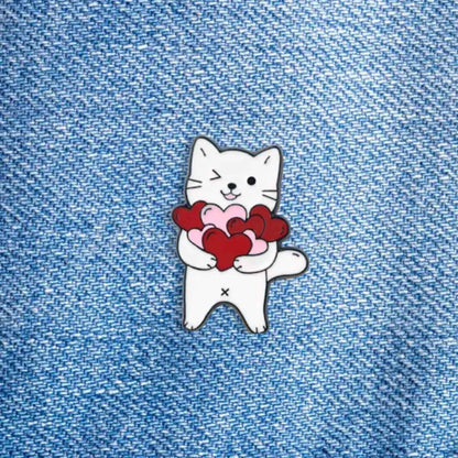 Pin Gatito con corazones