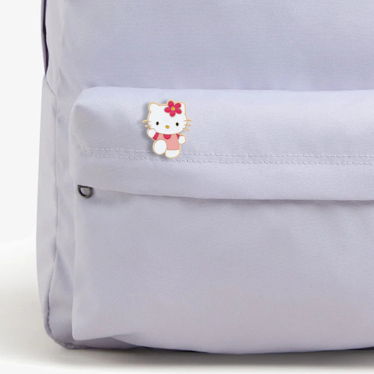 Pin Hello Kitty con flor