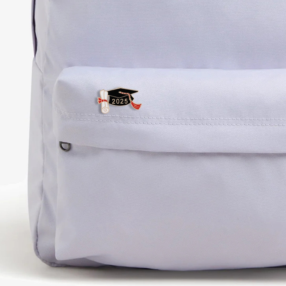 Pin Licenciatura con Diploma 2025