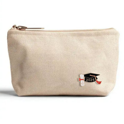 Pin Licenciatura con Diploma 2025