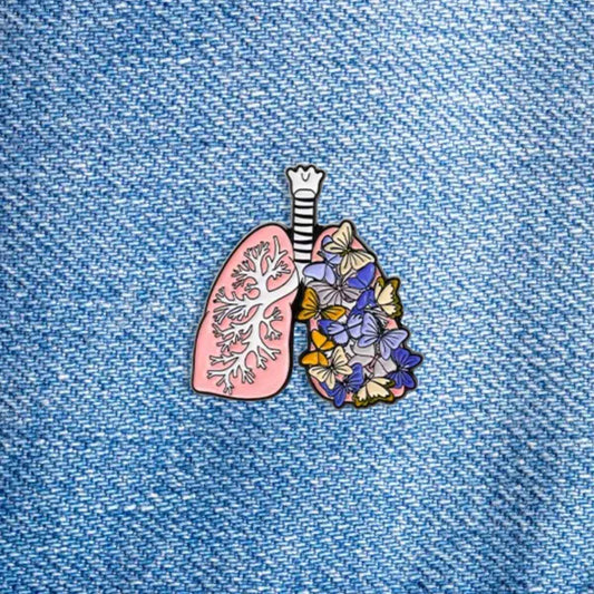 Pin Pulmones con Mariposas